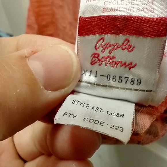 Throwback Apple Bottoms cap sleeve tee - Picture 8 of 9